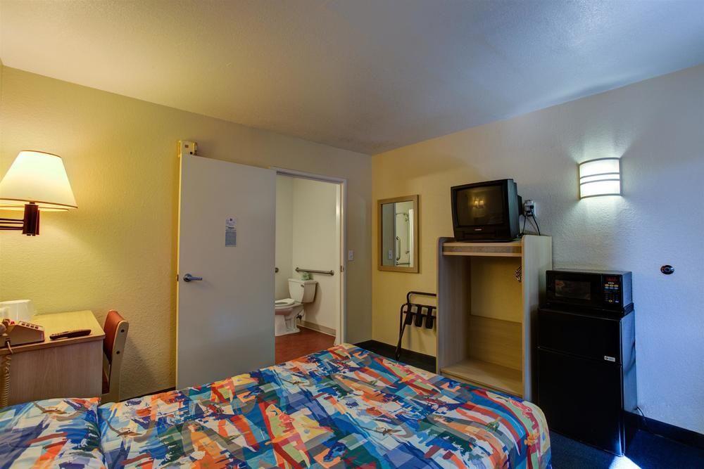 Motel 6-Kelso, WA - Mt. St. Helens Eksteriør billede