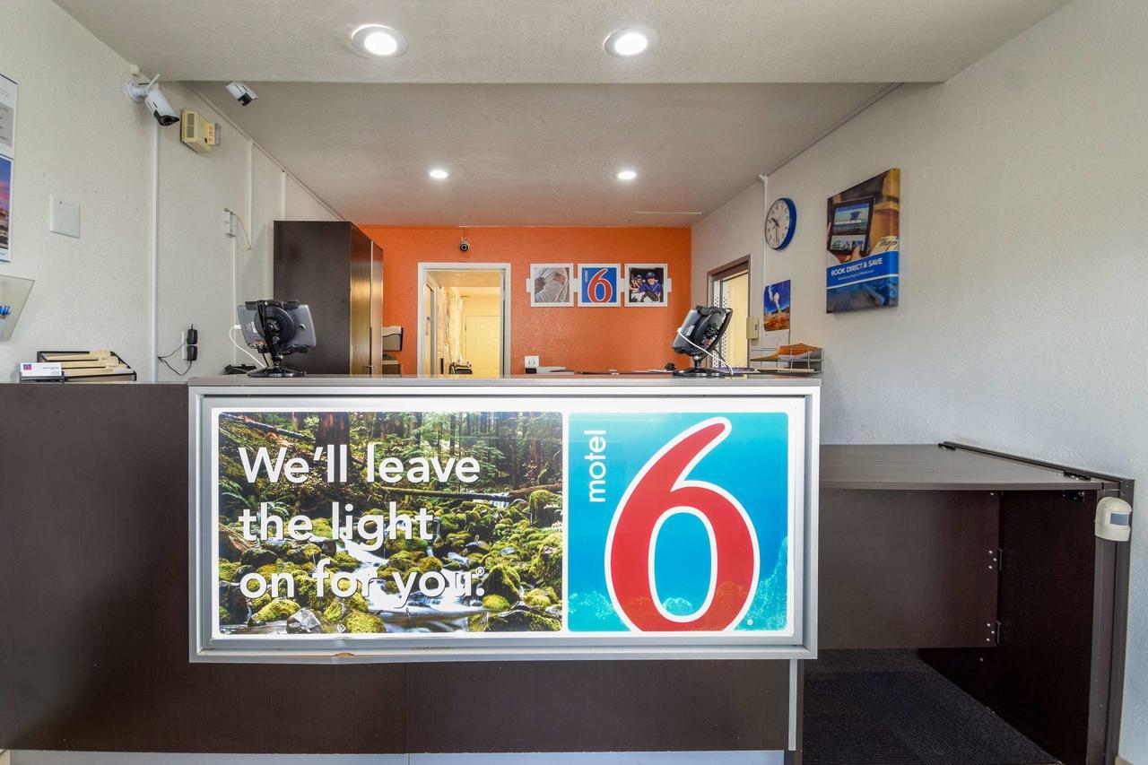 Motel 6-Kelso, WA - Mt. St. Helens Eksteriør billede
