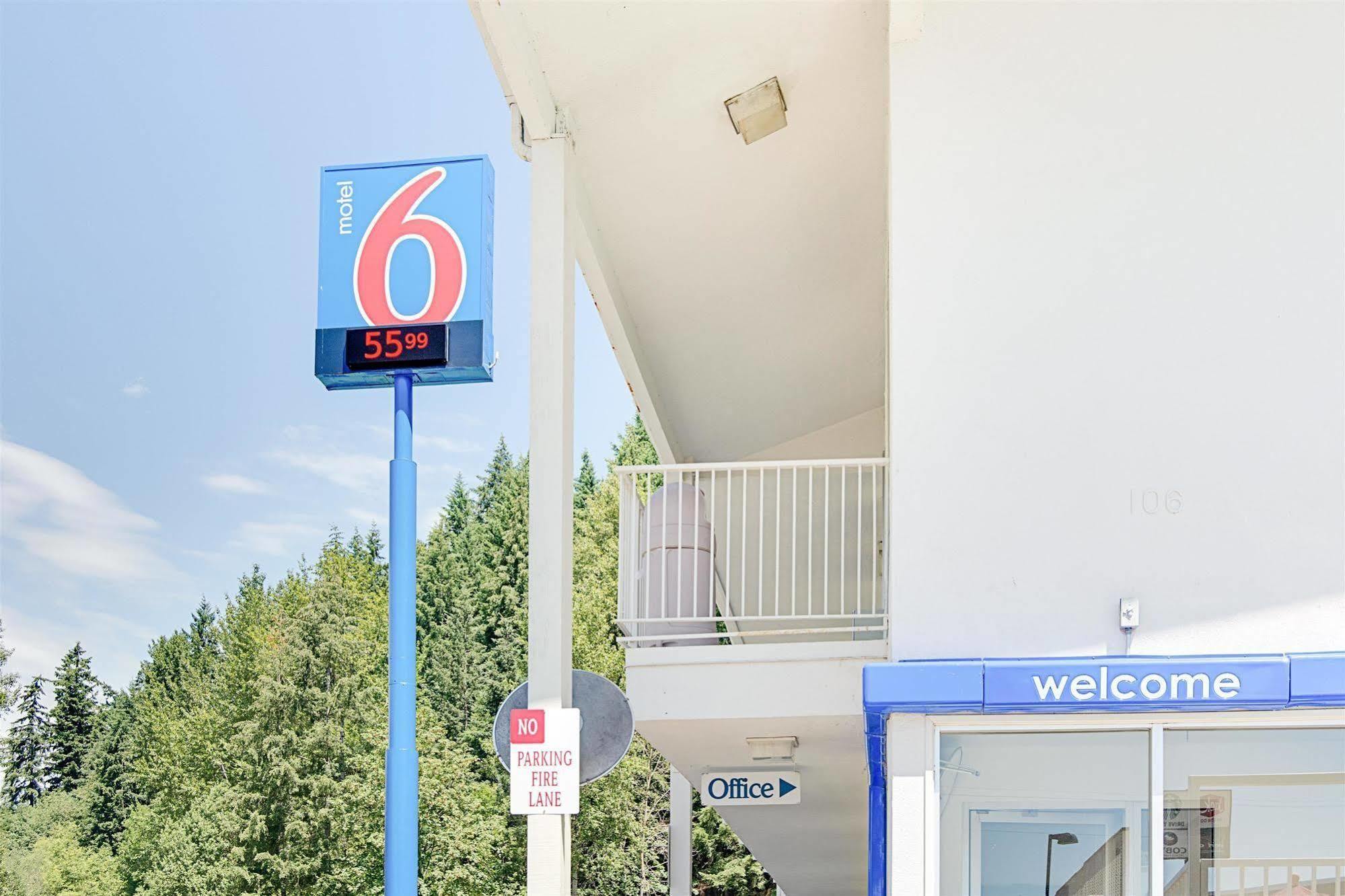 Motel 6-Kelso, WA - Mt. St. Helens Eksteriør billede