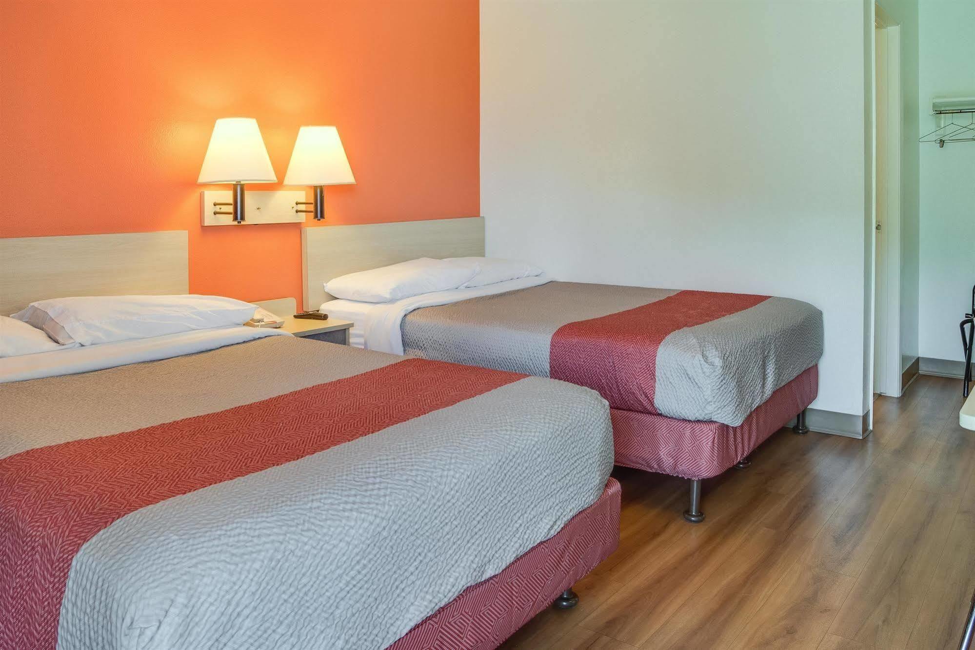 Motel 6-Kelso, WA - Mt. St. Helens Eksteriør billede