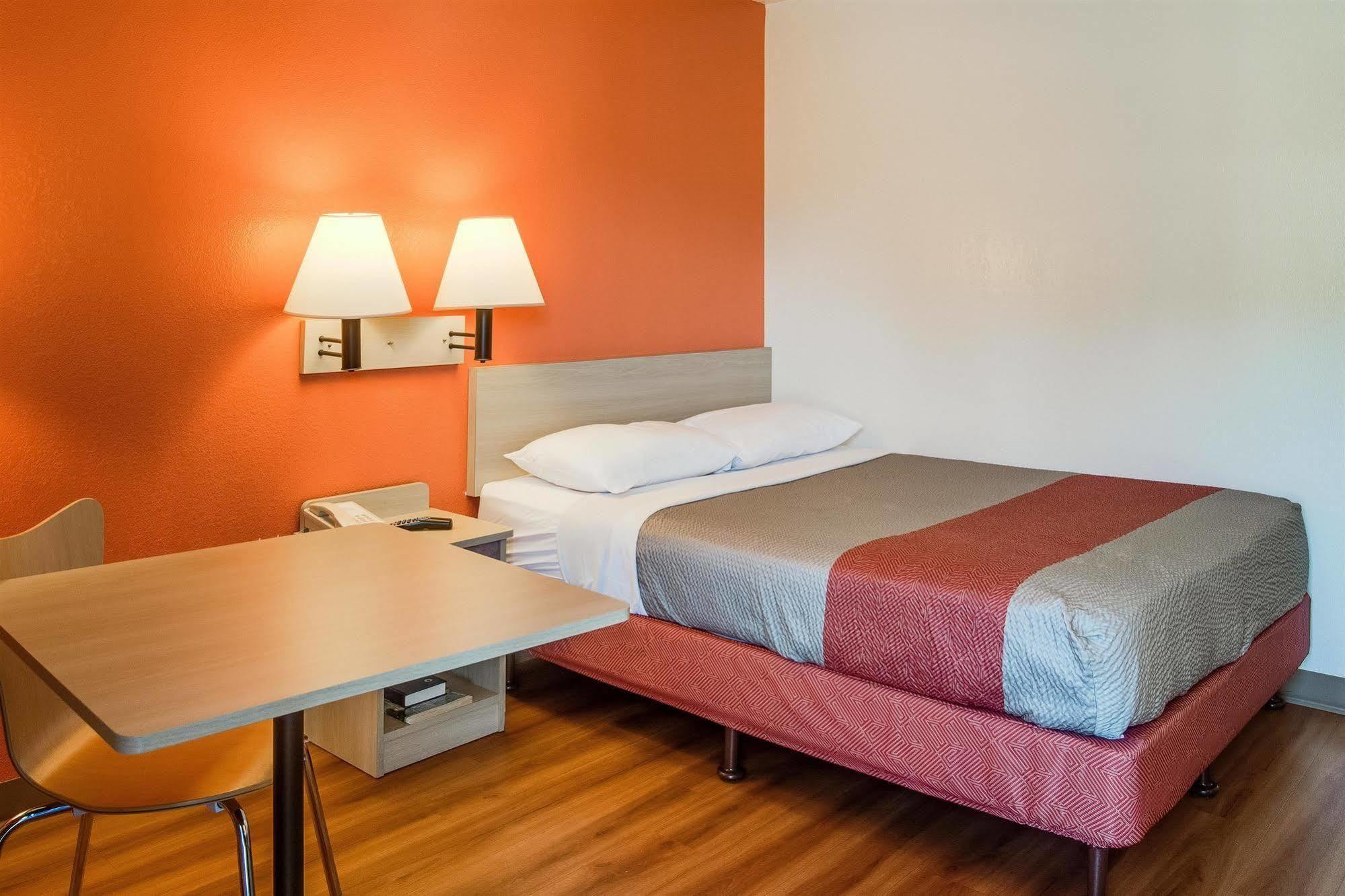 Motel 6-Kelso, WA - Mt. St. Helens Eksteriør billede