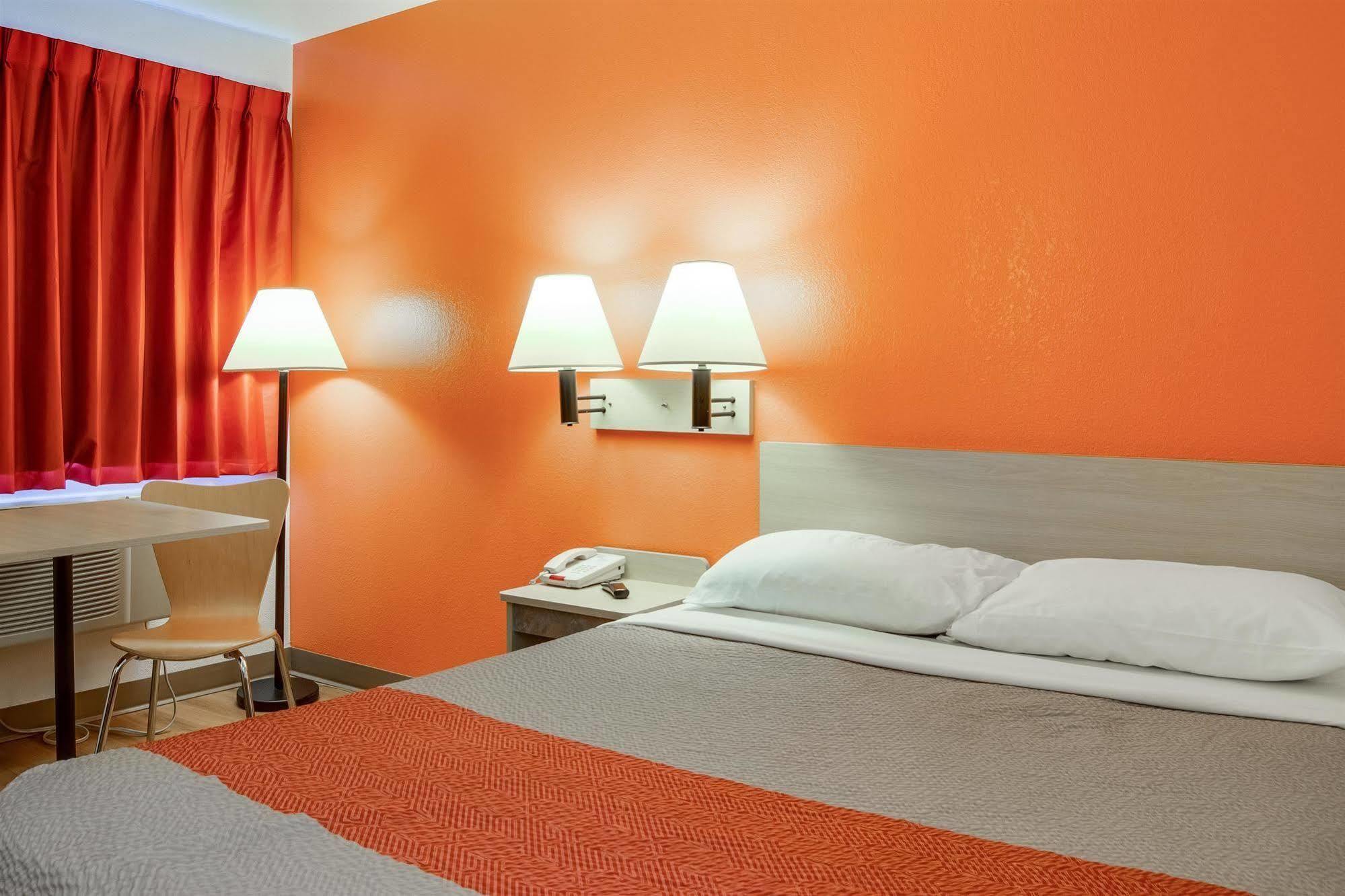 Motel 6-Kelso, WA - Mt. St. Helens Eksteriør billede